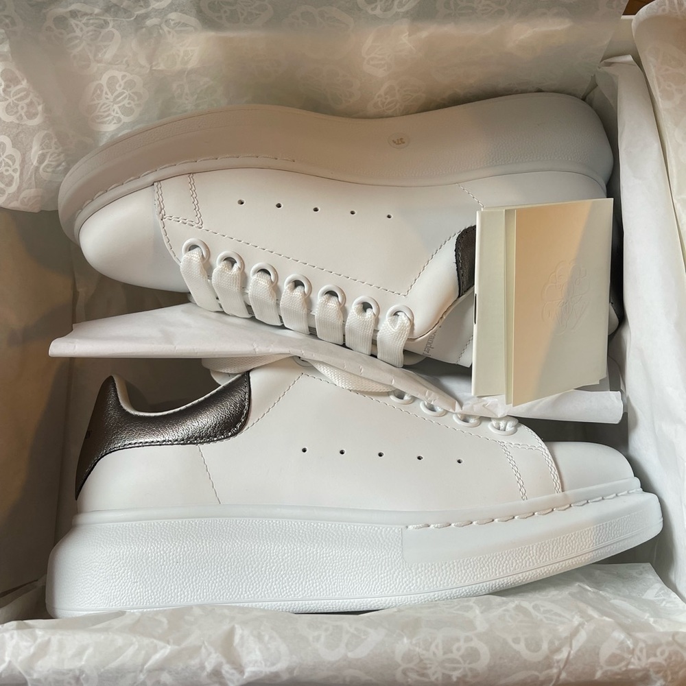 Brandnew Authentic Alexander Mcqueen Sneakers